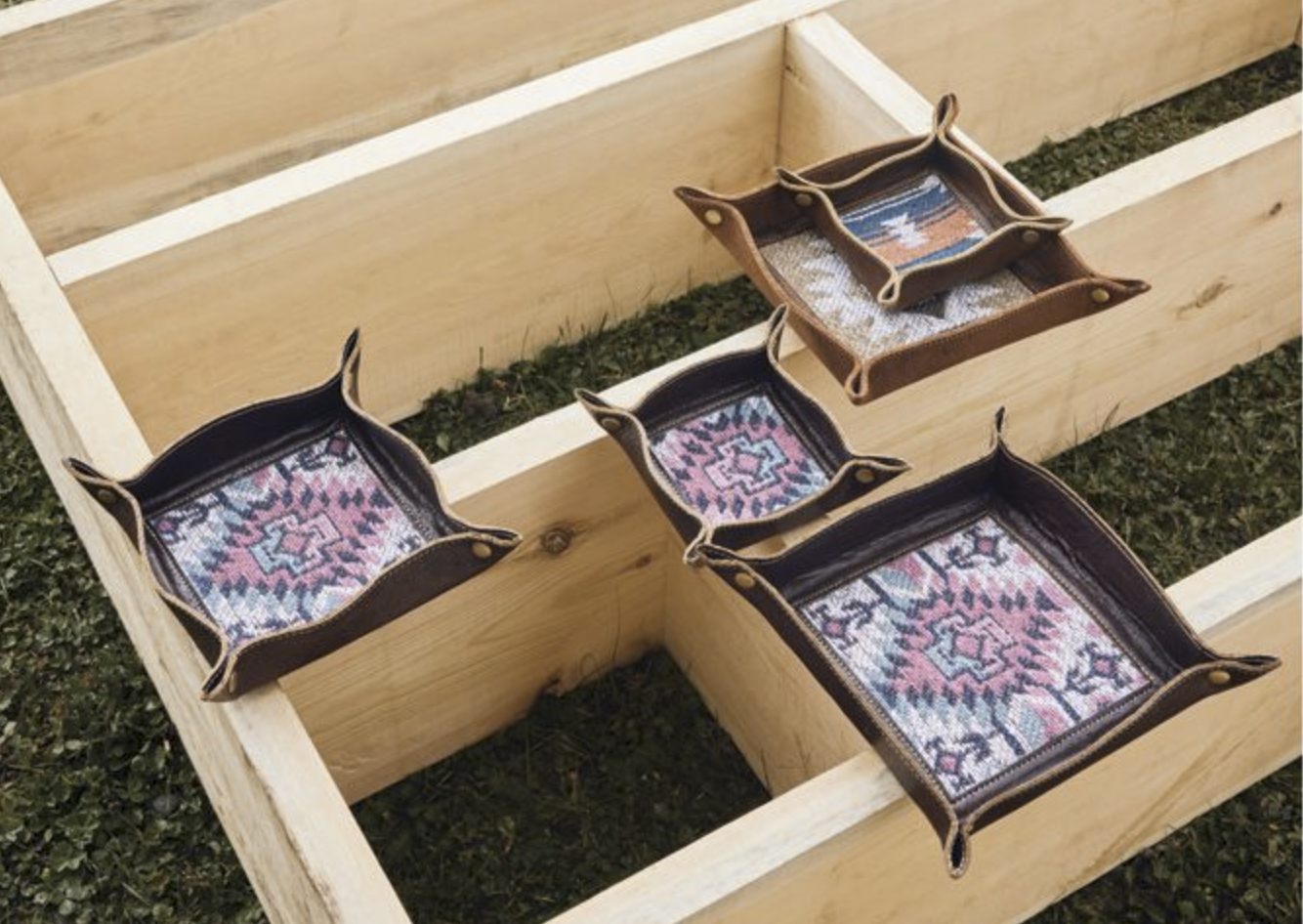 Myra Mia Azteca Trays