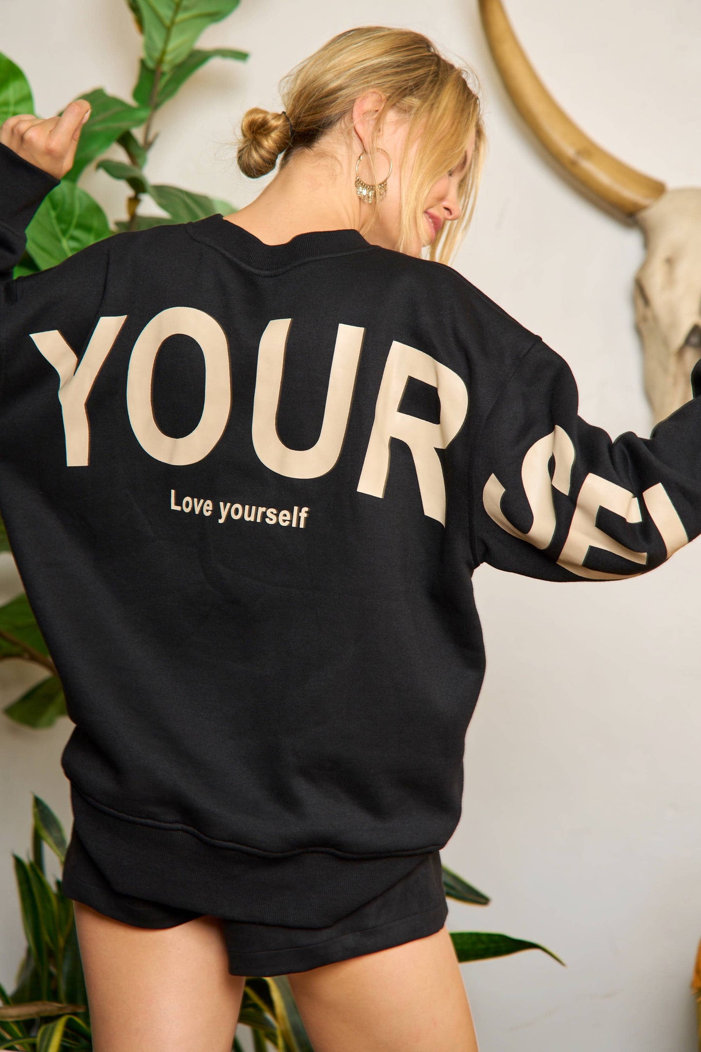 Be Yourself Love Yourself Printed Oversized Sweatshirt | Black