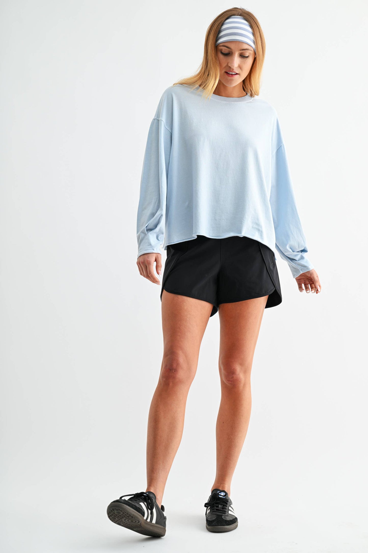 Contour Scallop Active Shorts